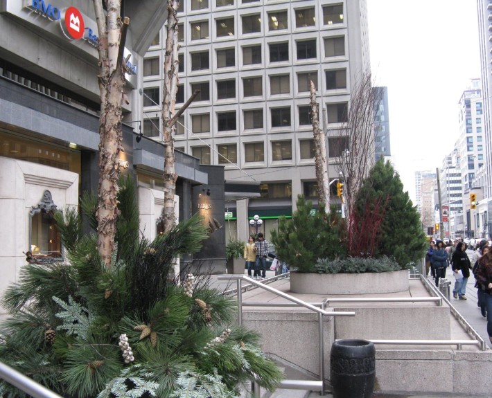 Manulife - Winter Planters